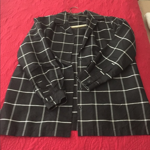 SilkLand Jackets & Blazers - Silk-land Black & White Blazer.